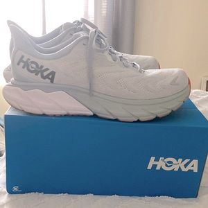 Hoka 7.5
